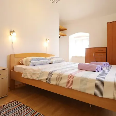 Nyaraló Lauma Premuda